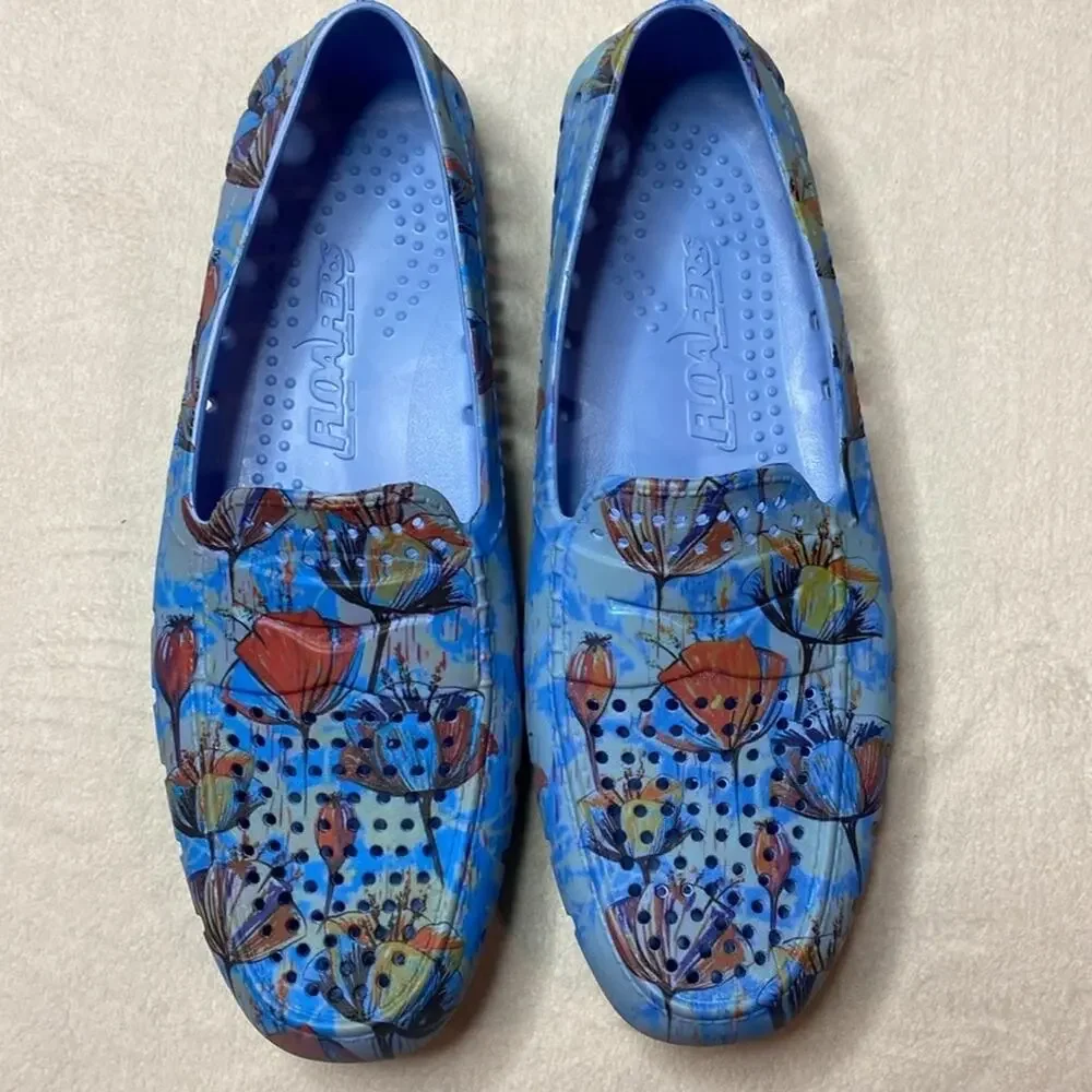 Floafers blue floral size 9